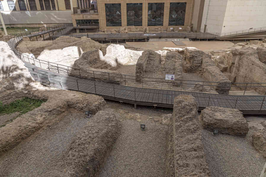 Zaragoza 080 - museo del Teatro de Caesaraugusta.jpg